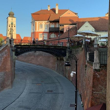 Apartament Lies By The Bridge - La Podul Minciunilor Sibiu Dış mekan fotoğraf